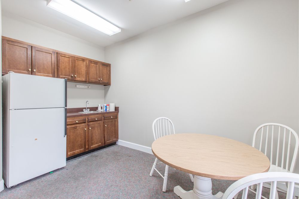 Office For Lease: 4414 Brainerd Rd, Chattanooga, TN 37411